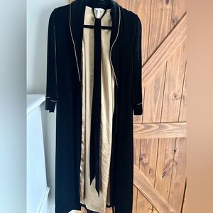 Soma Black Velvet and Gold Satin Robe